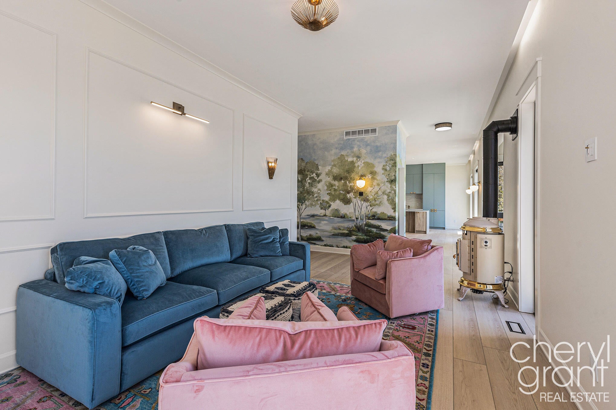 Fennville, Michigan, 49408, United States, 3 Bedrooms Bedrooms, ,4 BathroomsBathrooms,Residential,Active,1929432