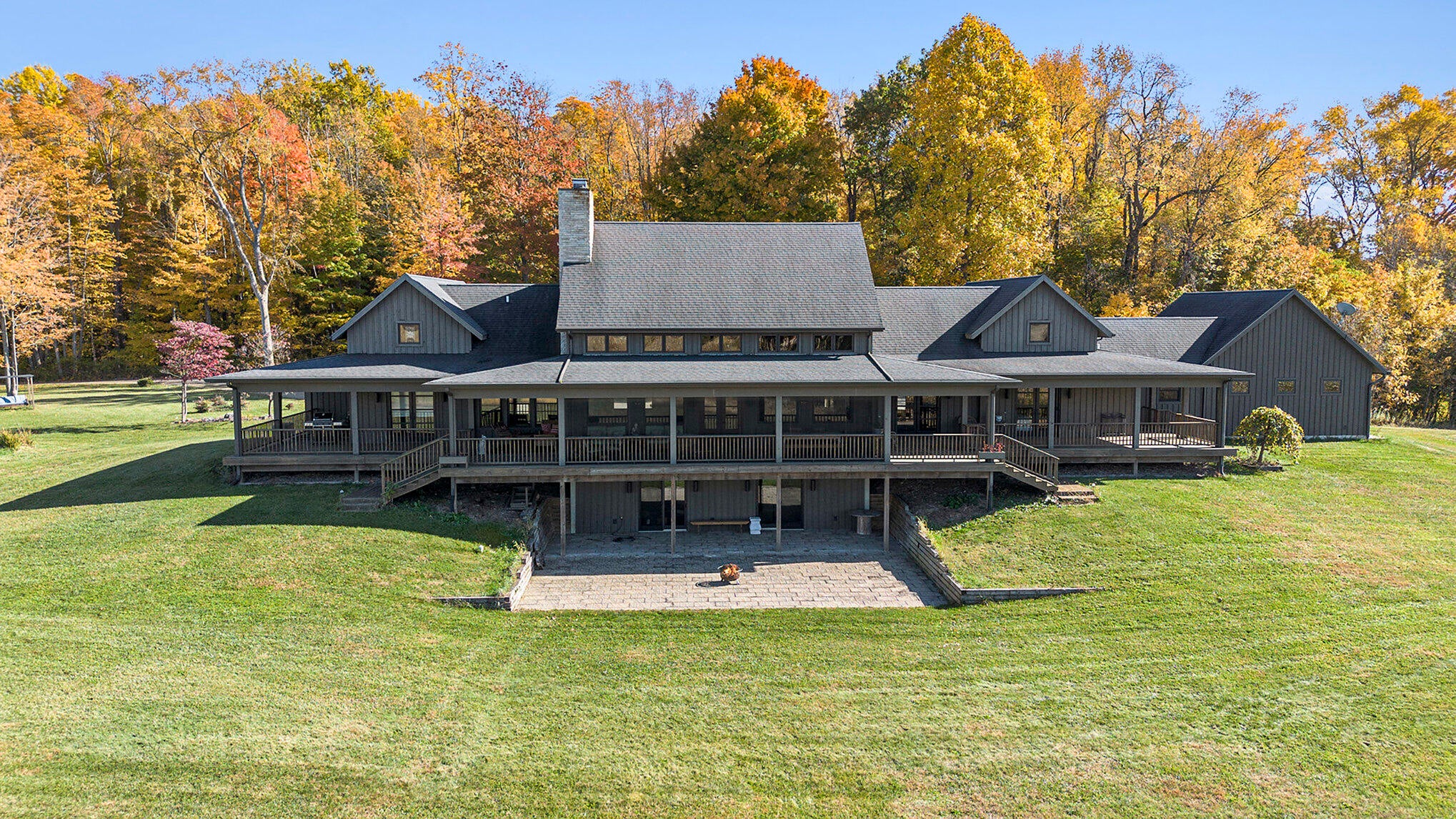 Berrien Springs, Michigan, 49103, United States, ,5 BathroomsBathrooms,Residential,Active,1849497