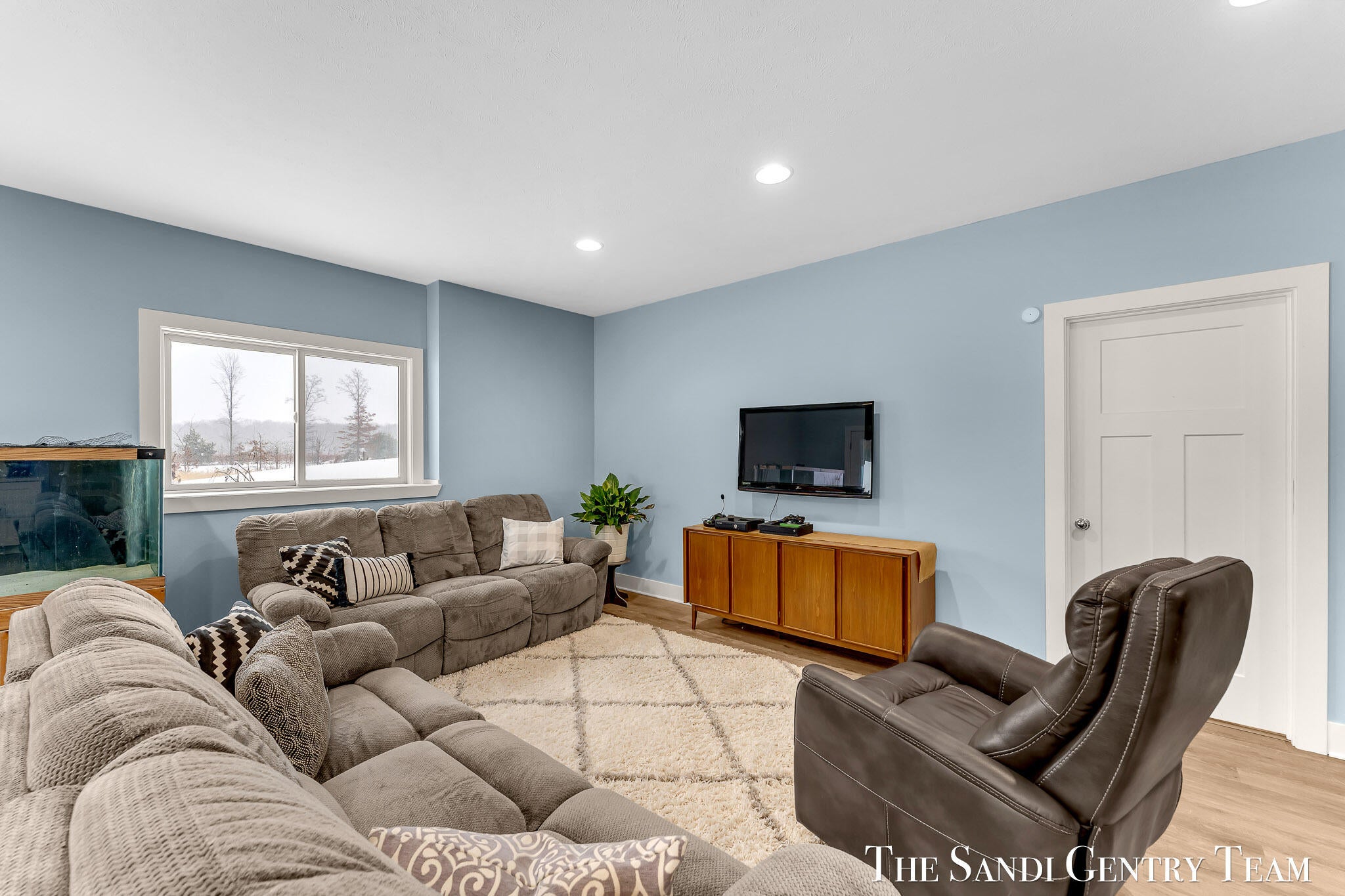 West Olive, Michigan, 49460, United States, 4 Bedrooms Bedrooms, ,4 BathroomsBathrooms,Residential,Active,2001073