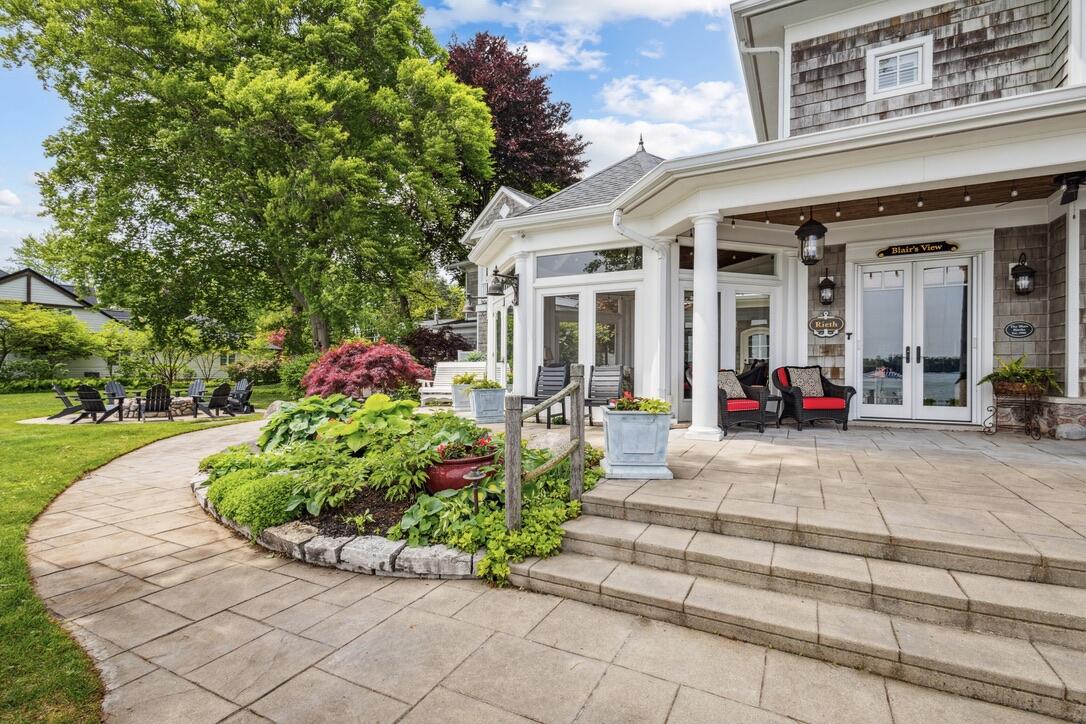 White Pigeon, Michigan, 49099, United States, 9 Bedrooms Bedrooms, ,9 BathroomsBathrooms,Residential,Active,1849554