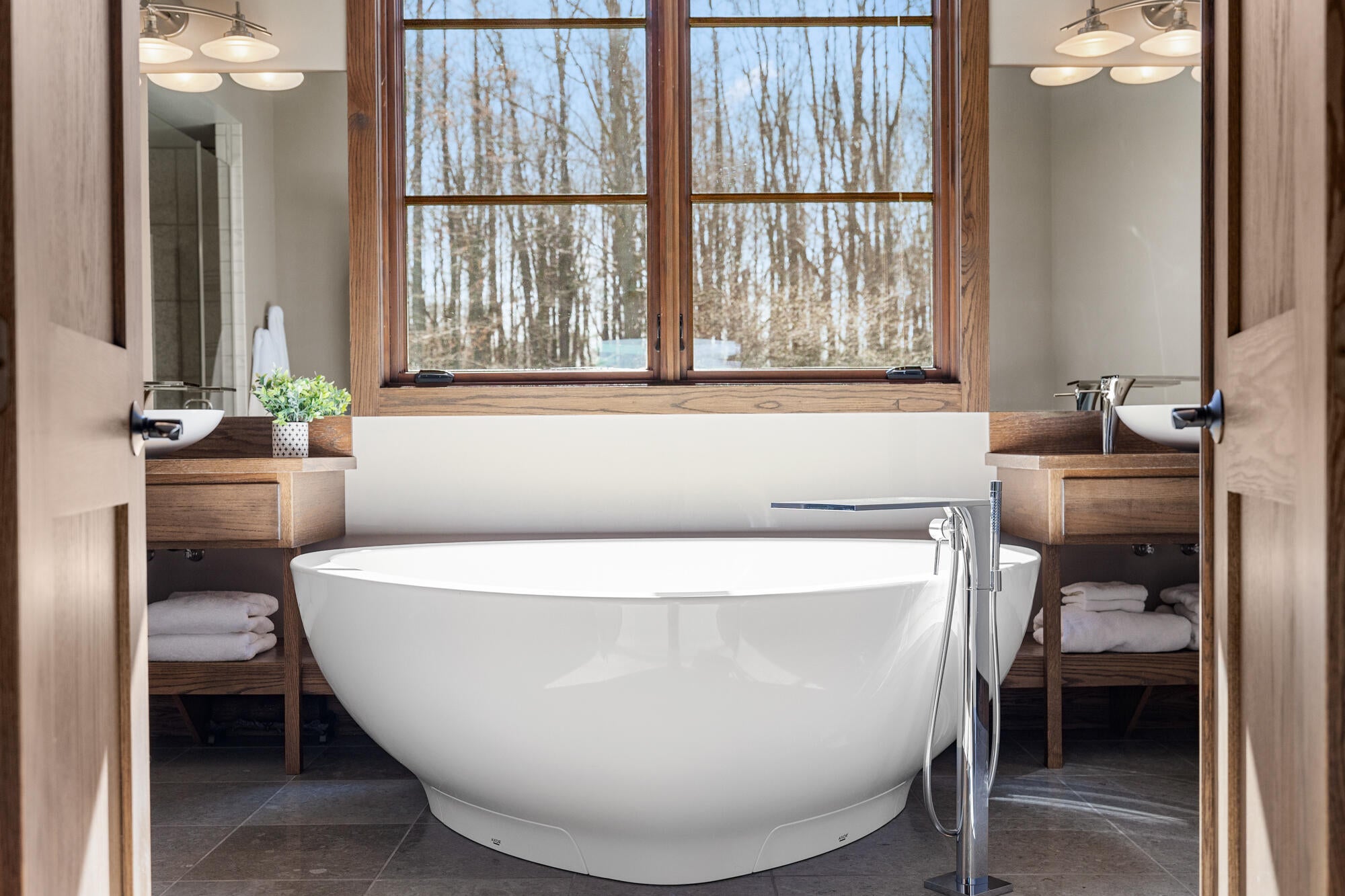 Berrien Springs, Michigan, 49103, United States, ,5 BathroomsBathrooms,Residential,Active,1849497