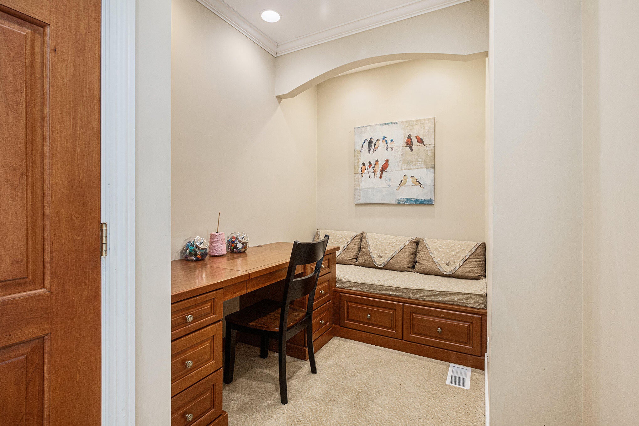 Holland, Michigan, 49423, United States, 4 Bedrooms Bedrooms, ,4 BathroomsBathrooms,Residential,Active,1914588