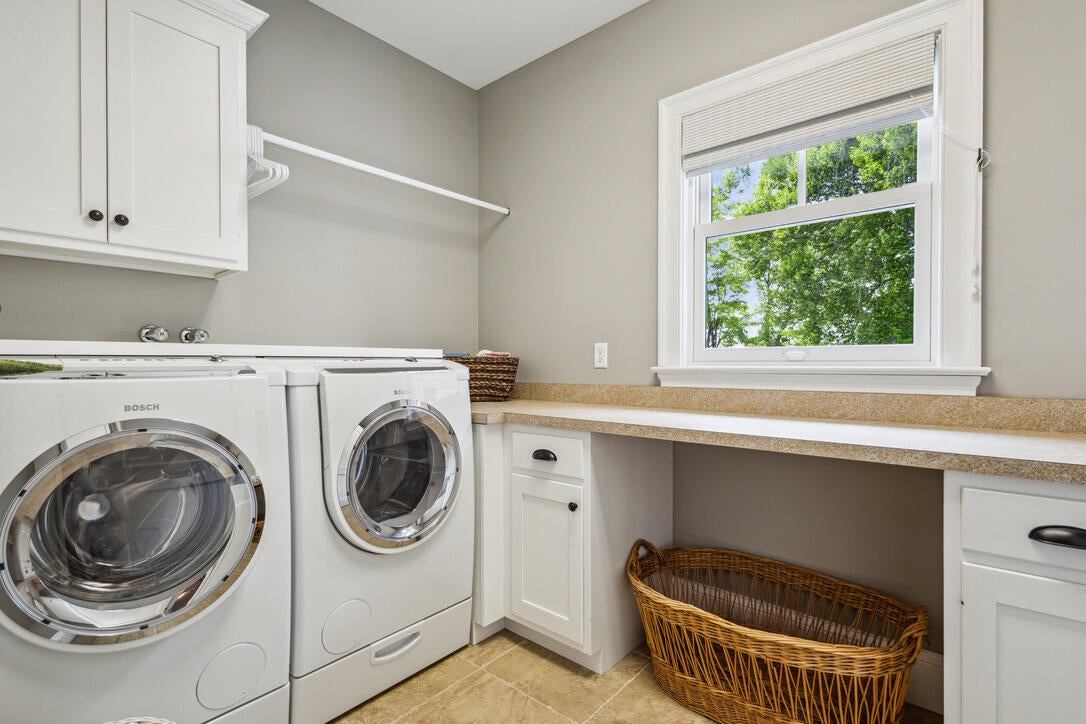 White Pigeon, Michigan, 49099, United States, 9 Bedrooms Bedrooms, ,9 BathroomsBathrooms,Residential,Active,1849554