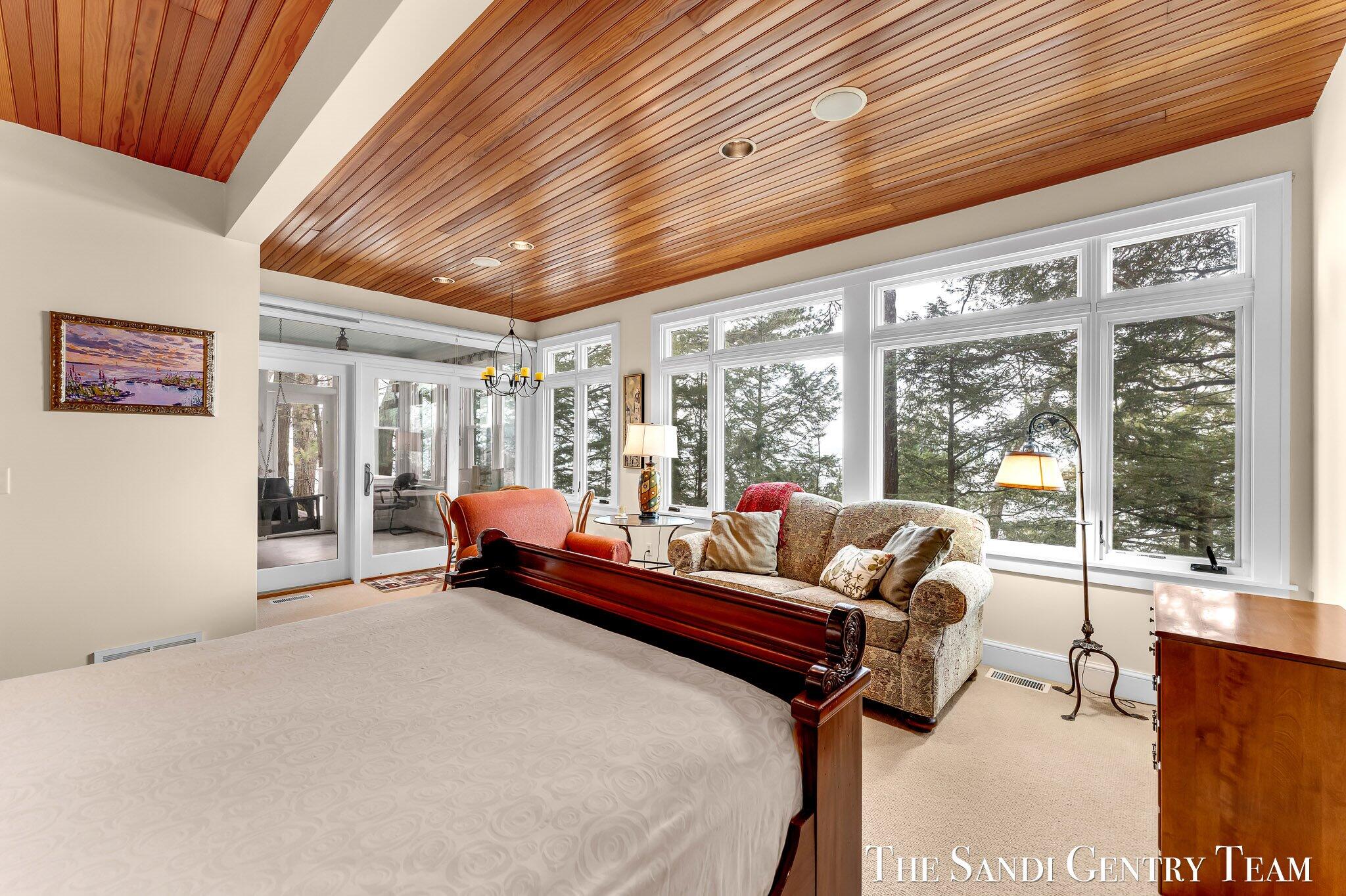 Grand Haven, Michigan, 49417, United States, ,4 BathroomsBathrooms,Residential,Active,1761642