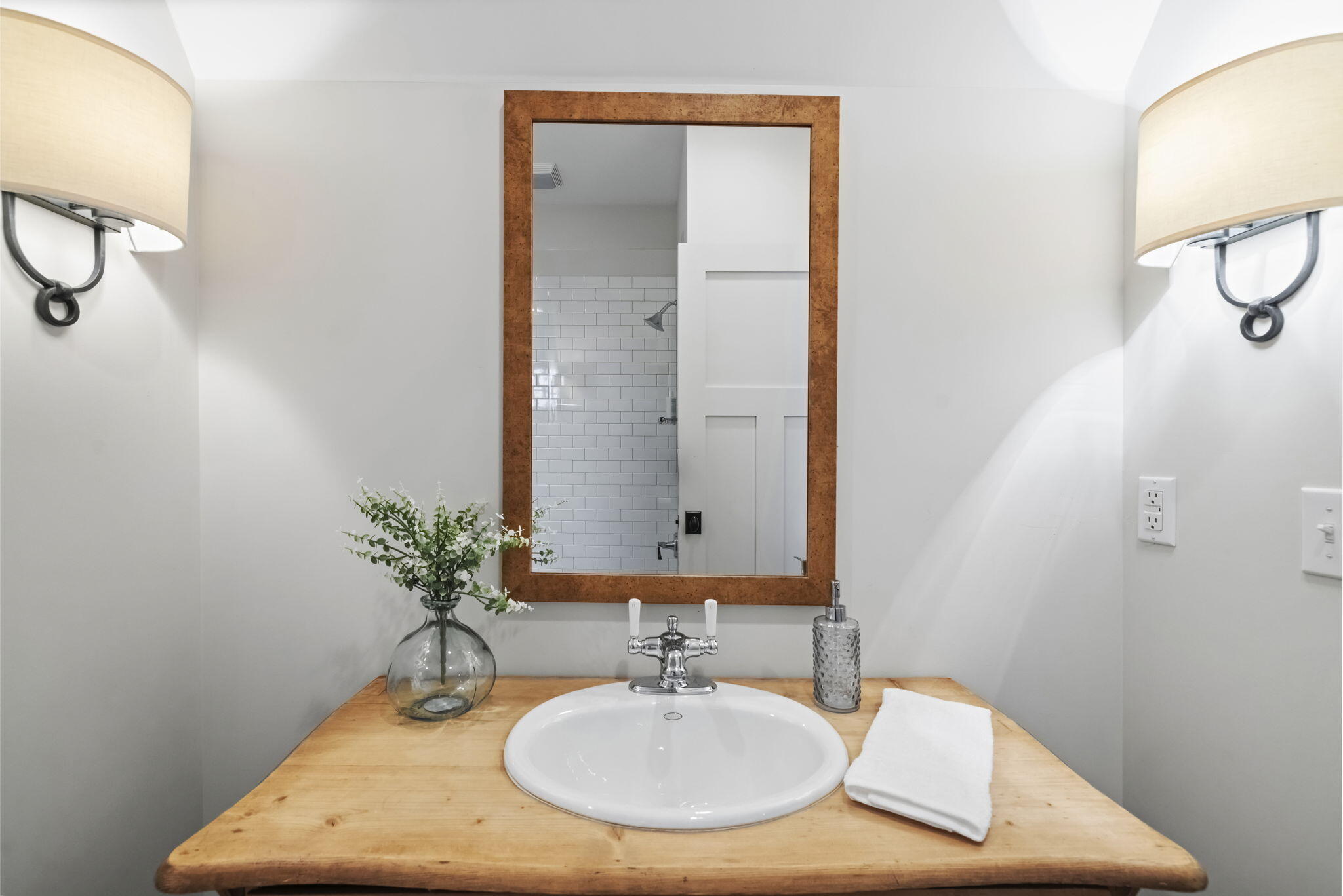 New Buffalo, Michigan, 49117, United States, 4 Bedrooms Bedrooms, ,3 BathroomsBathrooms,Residential,Active,2009867