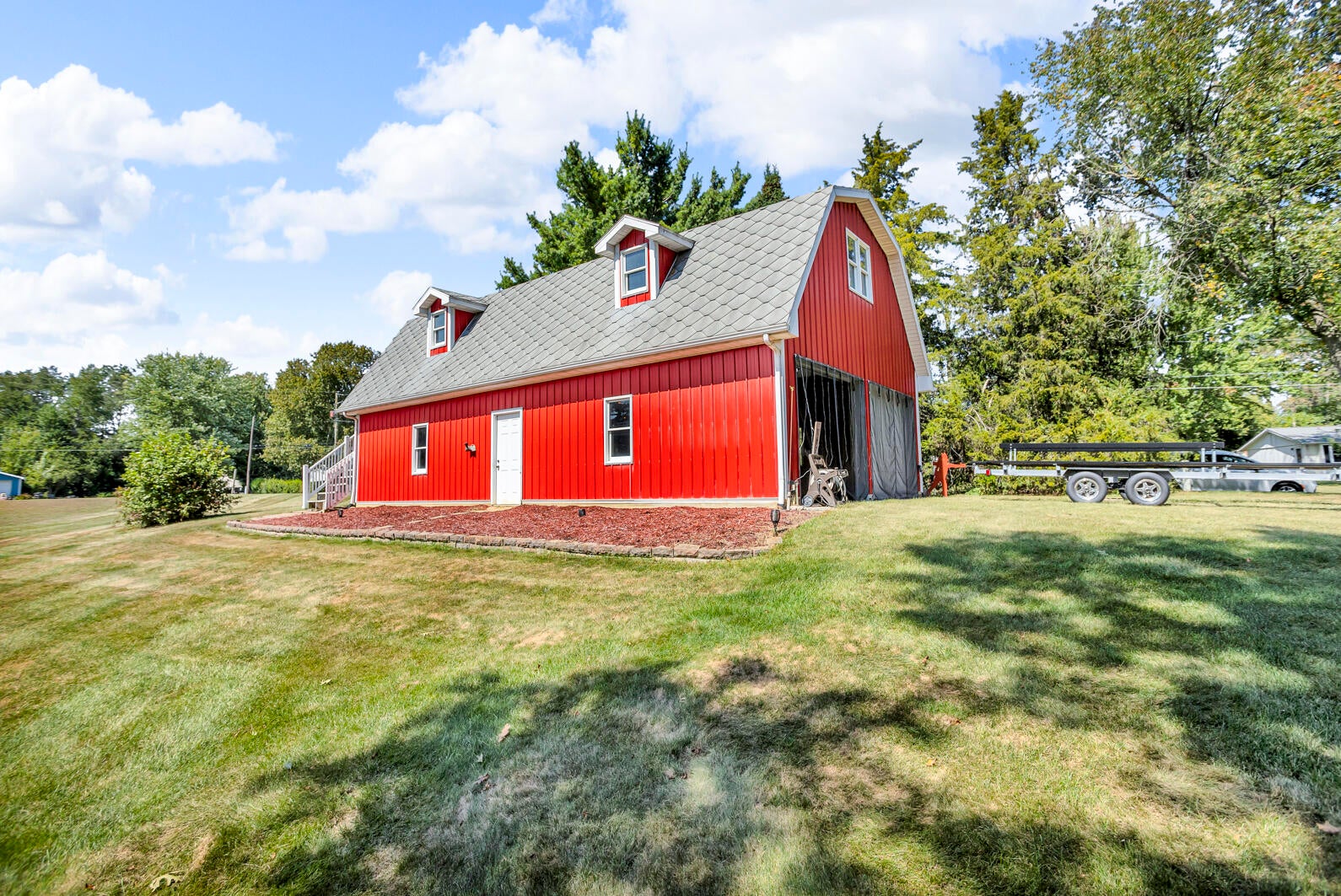 Horton, Michigan, 49246, United States, 5 Bedrooms Bedrooms, ,3 BathroomsBathrooms,Residential,Active,1944098