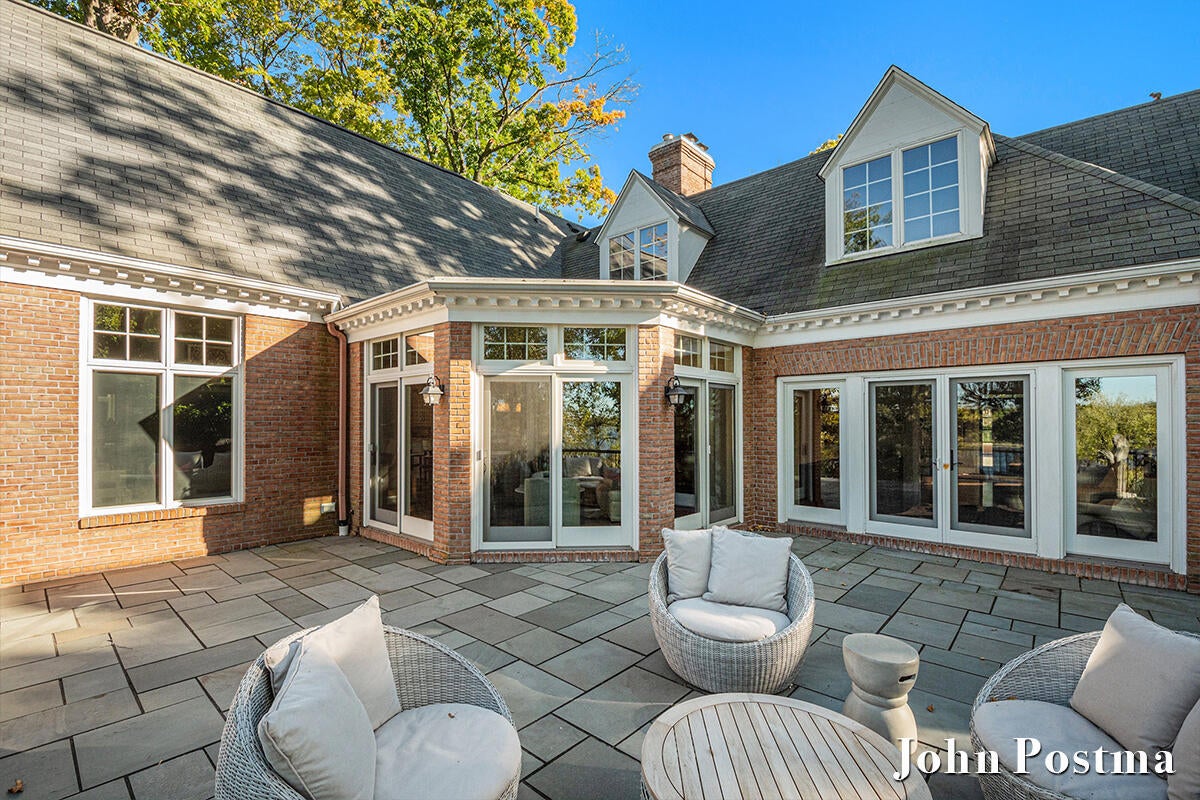 East Grand Rapids, Michigan, 49506, United States, 4 Bedrooms Bedrooms, ,6 BathroomsBathrooms,Residential,Active,2015444