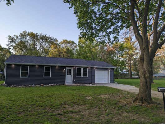 19 DIVISION ST, HILLSDALE, MI 49242 - Image 1