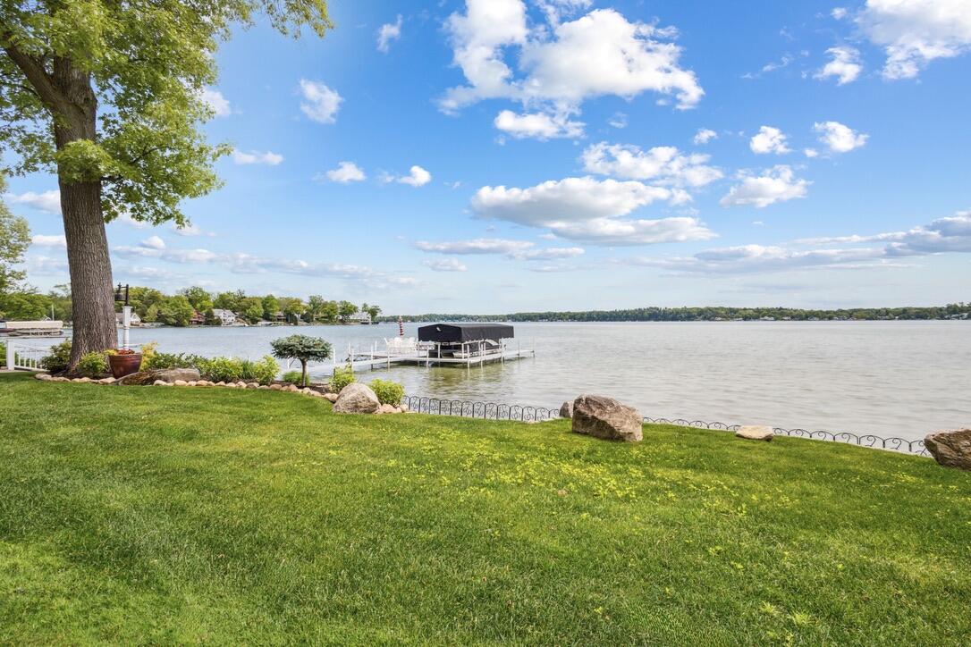 White Pigeon, Michigan, 49099, United States, 9 Bedrooms Bedrooms, ,9 BathroomsBathrooms,Residential,Active,1849554