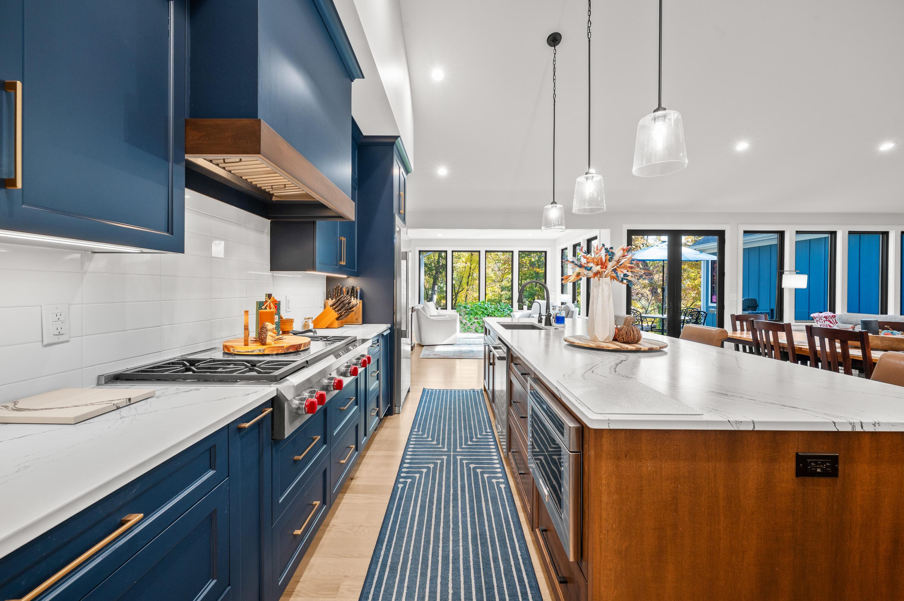 St. Joseph, Michigan, 49085, United States, 6 Bedrooms Bedrooms, ,6 BathroomsBathrooms,Residential,Active,1985598