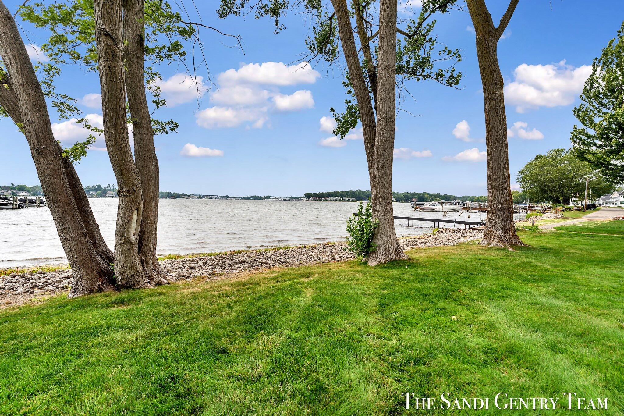 Spring Lake, Michigan, 49456, United States, 4 Bedrooms Bedrooms, ,3 BathroomsBathrooms,Residential,Active,1914577