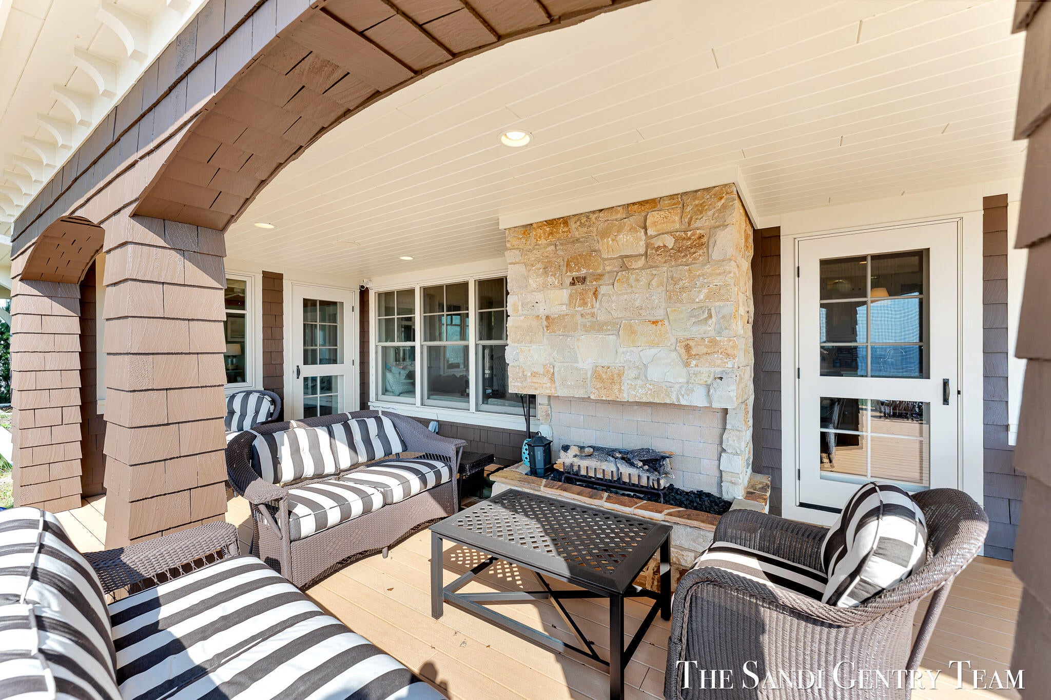 Spring Lake, Michigan, 49456, United States, 5 Bedrooms Bedrooms, ,6 BathroomsBathrooms,Residential,Active,1960133