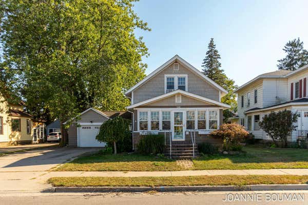 126 E CHERRY AVE, ZEELAND, MI 49464 - Image 1