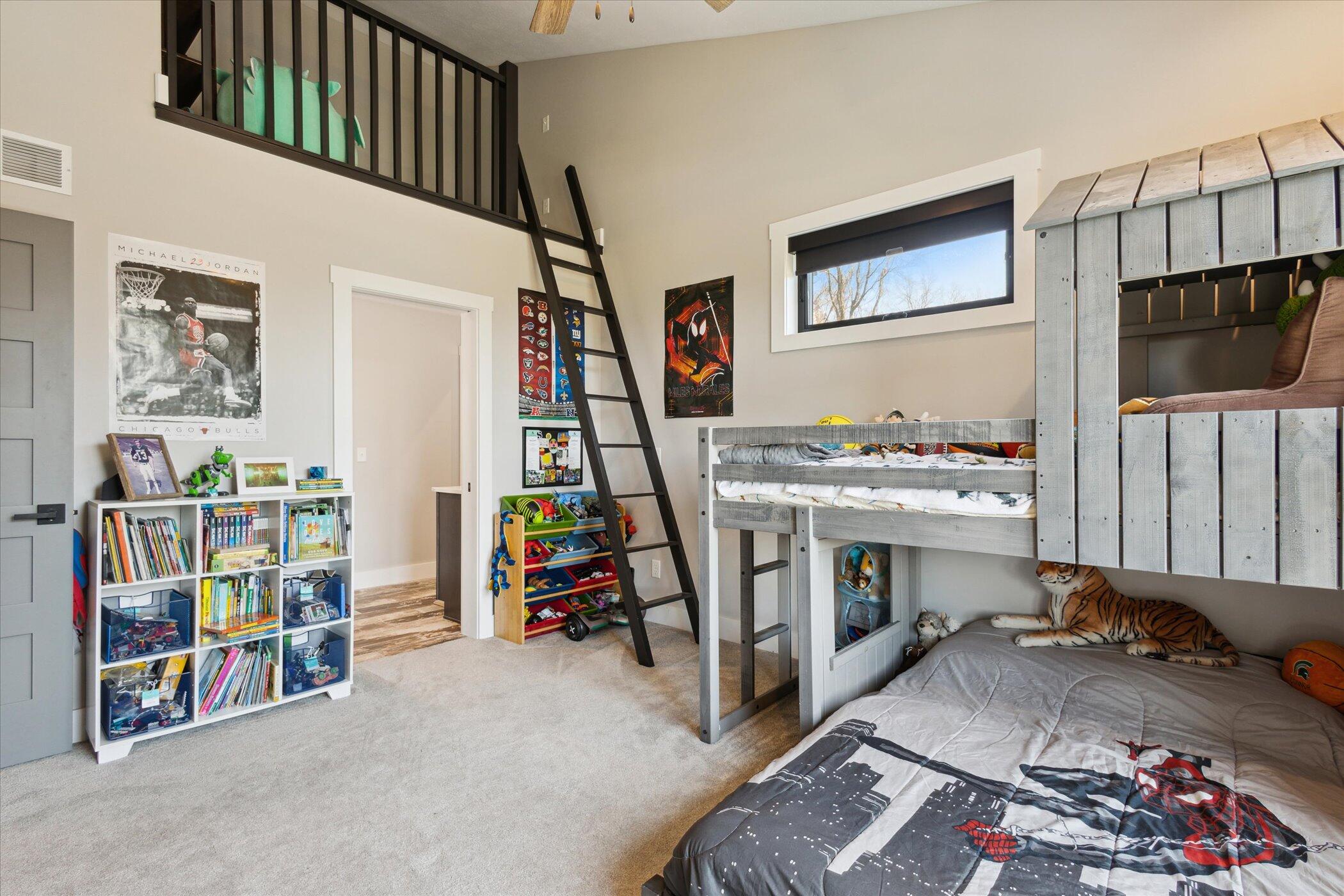 Niles, Michigan, 49120, United States, 5 Bedrooms Bedrooms, ,5 BathroomsBathrooms,Residential,Active,1769298