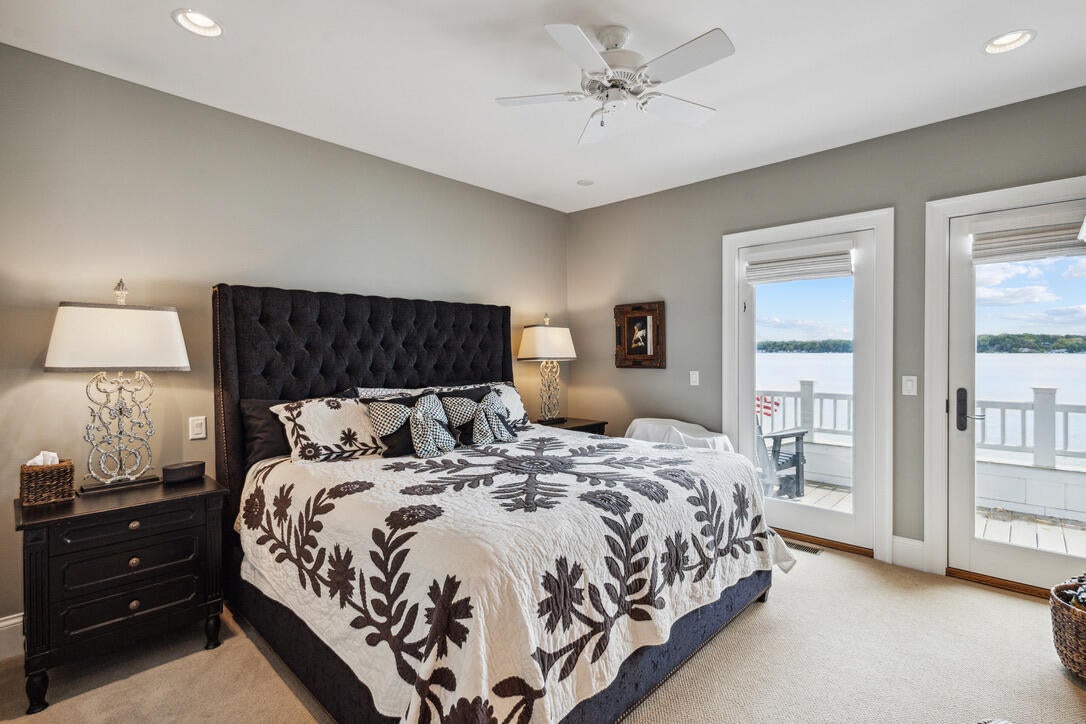 White Pigeon, Michigan, 49099, United States, 9 Bedrooms Bedrooms, ,9 BathroomsBathrooms,Residential,Active,1849554