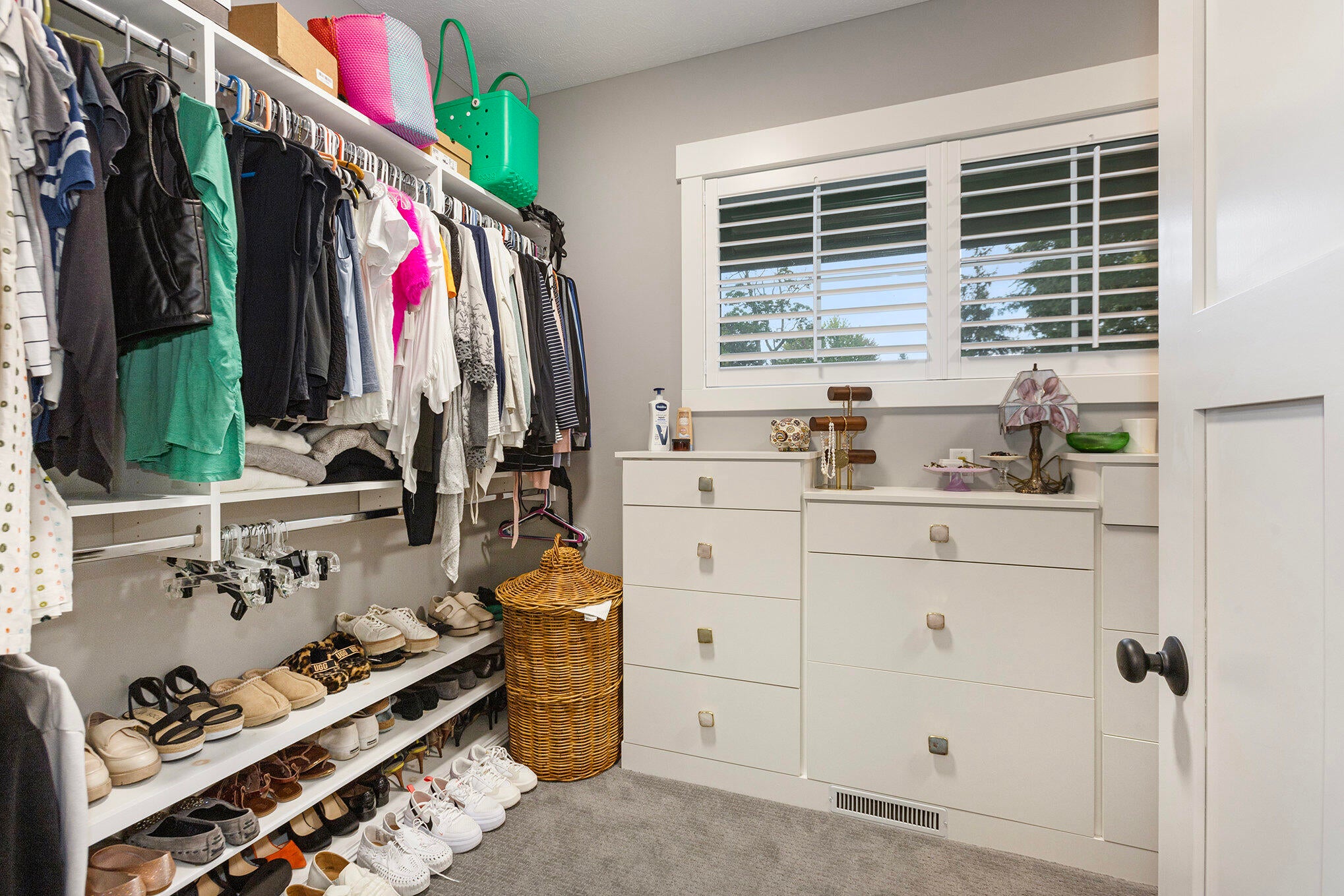 Grand Rapids, Michigan, 49525, United States, 4 Bedrooms Bedrooms, ,4 BathroomsBathrooms,Residential,Active,1987274