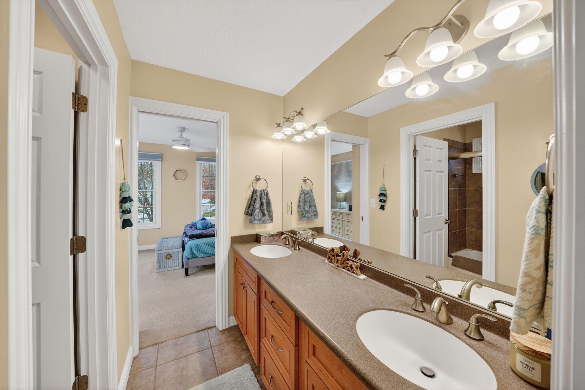 Stevensville, Michigan, 49127, United States, 5 Bedrooms Bedrooms, ,5 BathroomsBathrooms,Residential,Active,2008291