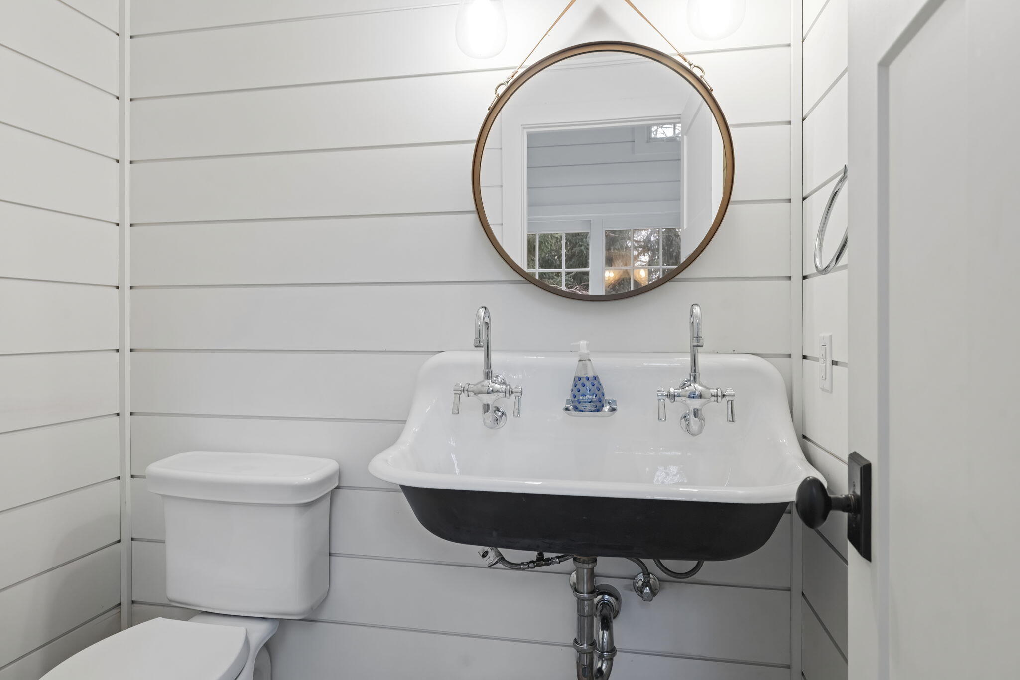 New Buffalo, Michigan, 49117, United States, 4 Bedrooms Bedrooms, ,3 BathroomsBathrooms,Residential,Active,2009867