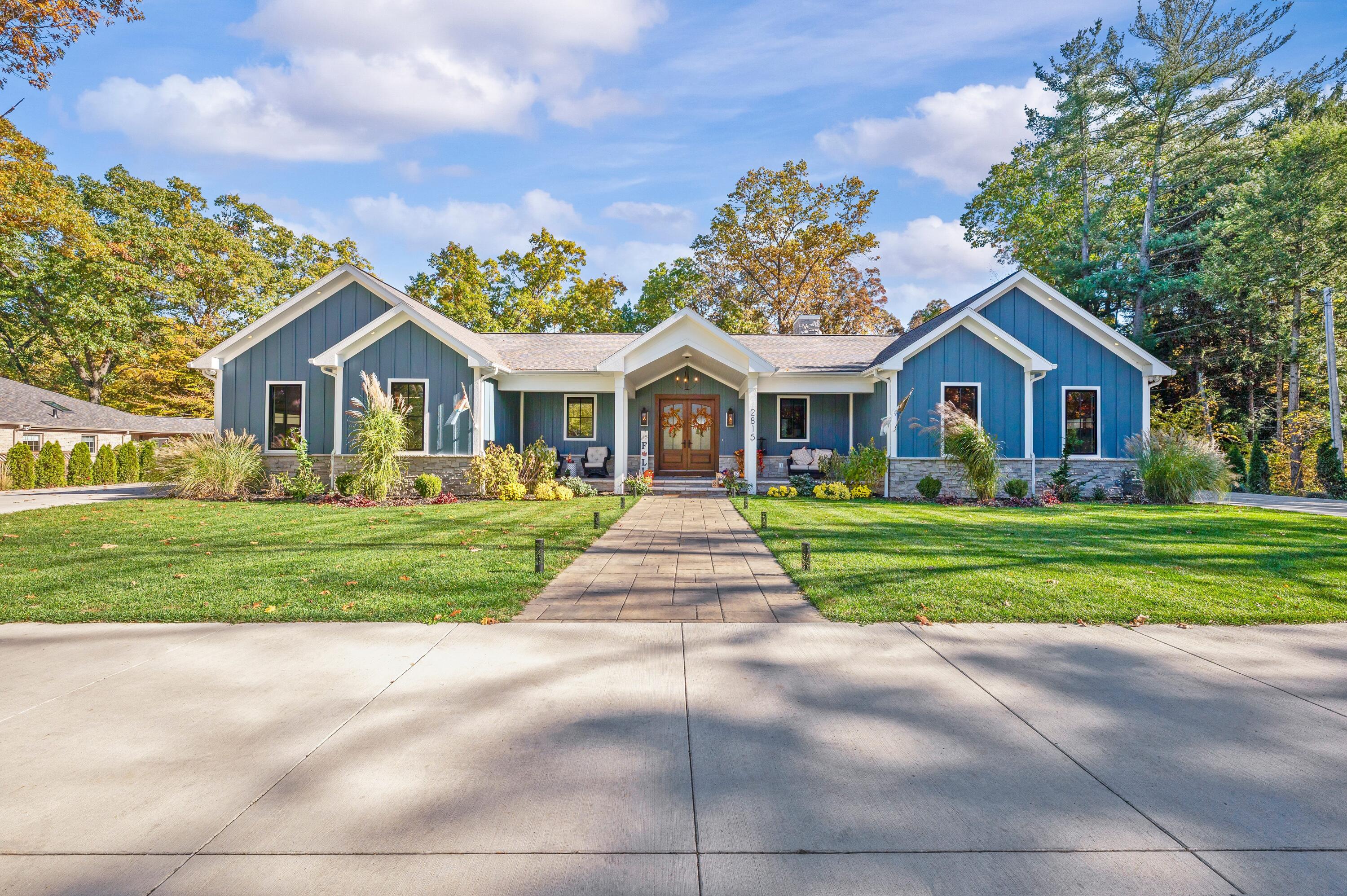 St. Joseph, Michigan, 49085, United States, 6 Bedrooms Bedrooms, ,6 BathroomsBathrooms,Residential,Active,1985598