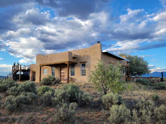 189 CUATRO RUEDAS DR, CARSON, NM 87517 - Image 1