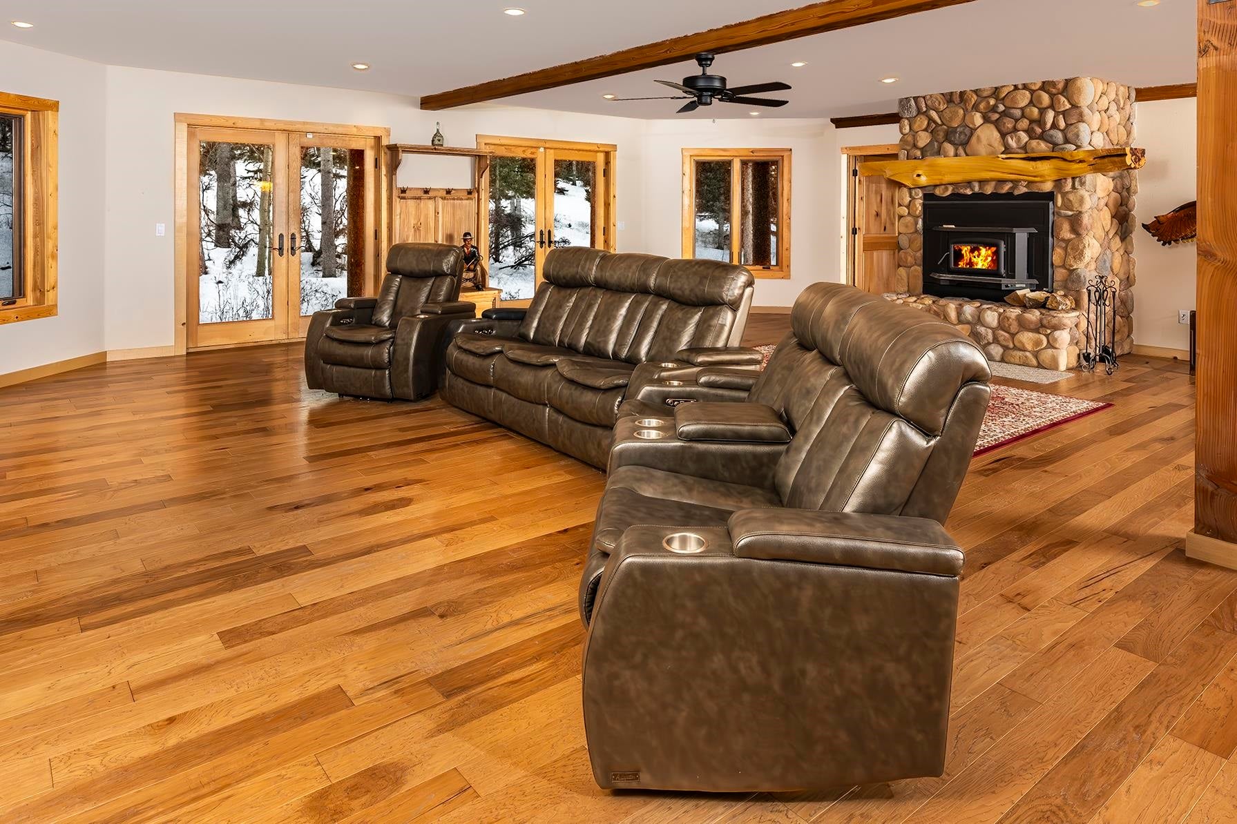 Angel Fire, New Mexico, 87710, United States, 4 Bedrooms Bedrooms, ,5 BathroomsBathrooms,Residential,Active,1769380