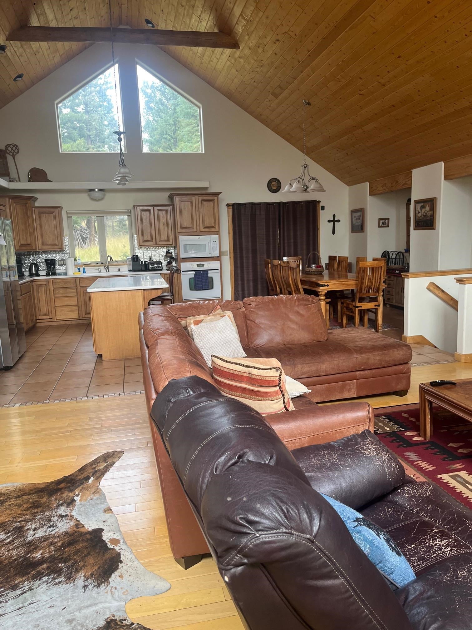 Angel Fire, New Mexico, 87710, United States, 6 Bedrooms Bedrooms, ,3 BathroomsBathrooms,Residential,Active,1992268