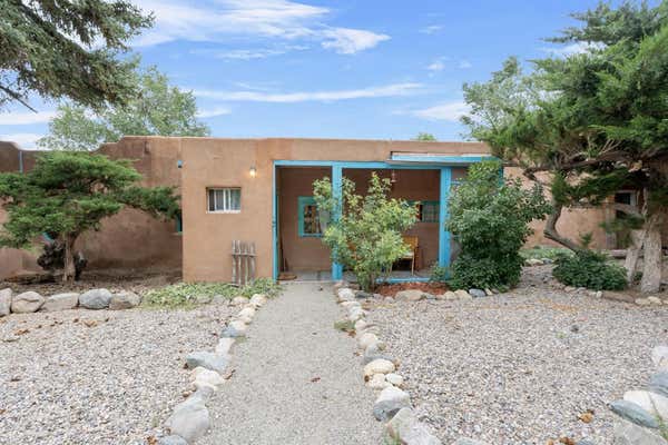 62 VALERIO RD # 3, RANCHOS DE TAOS, NM 87557, photo 5 of 36