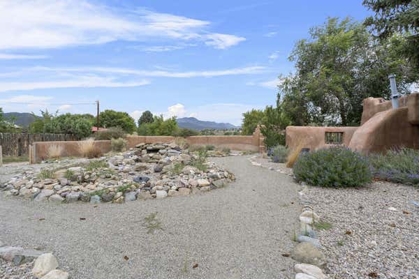 62 VALERIO RD # 3, RANCHOS DE TAOS, NM 87557, photo 4 of 36