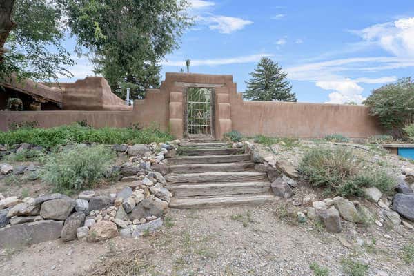 62 VALERIO RD # 3, RANCHOS DE TAOS, NM 87557, photo 3 of 36