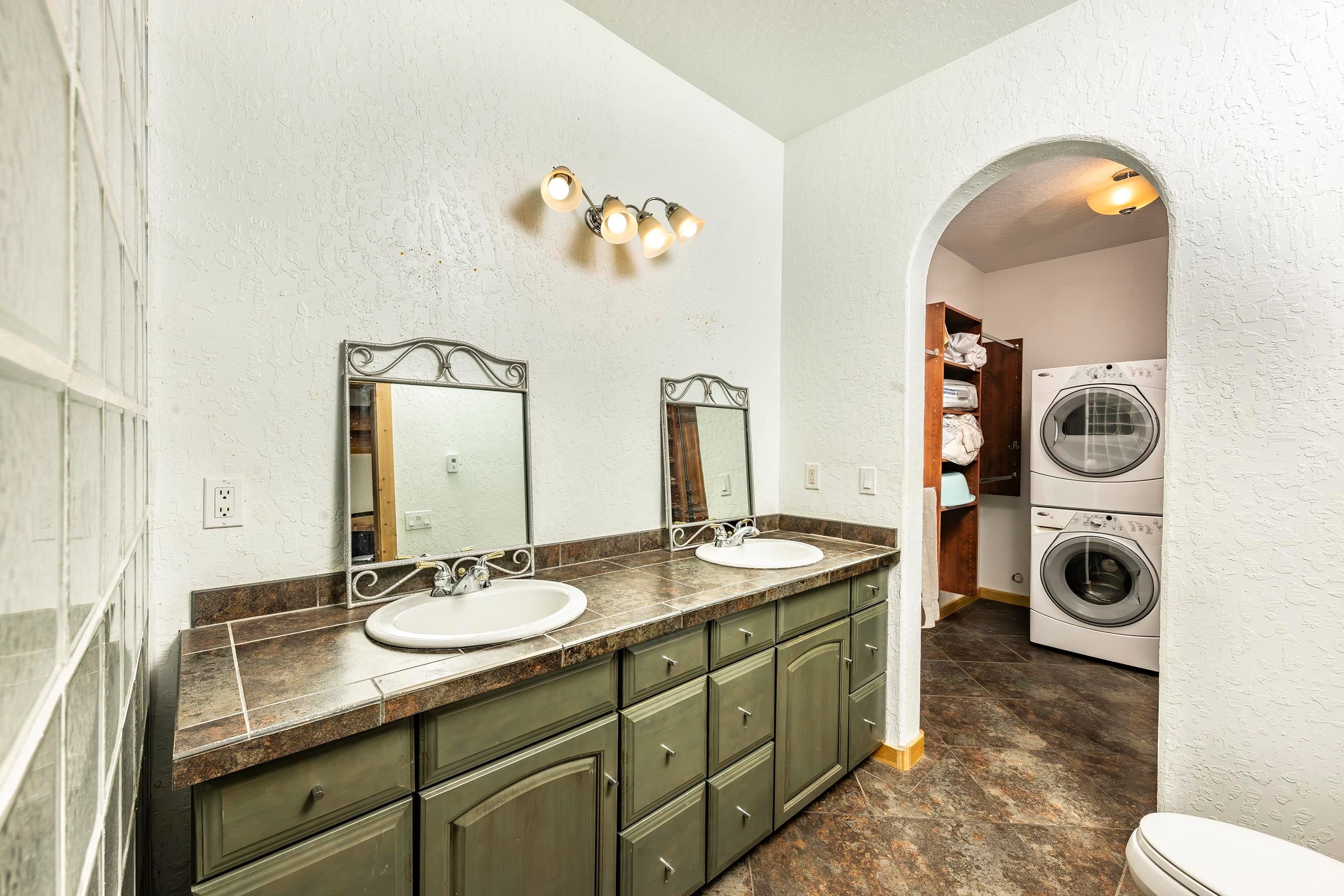 Angel Fire, New Mexico, 87710, United States, 4 Bedrooms Bedrooms, ,5 BathroomsBathrooms,Residential,Active,1769380