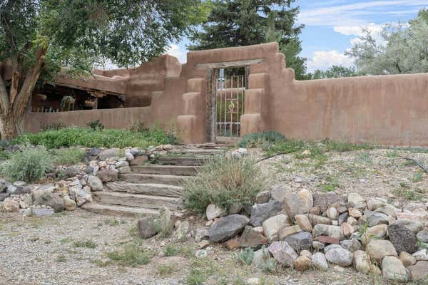 62 VALERIO RD # 3, RANCHOS DE TAOS, NM 87557, photo 2 of 36