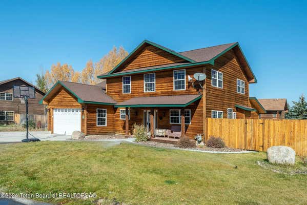 211 MEADOWWOOD ST, PINEDALE, WY 82941 - Image 1