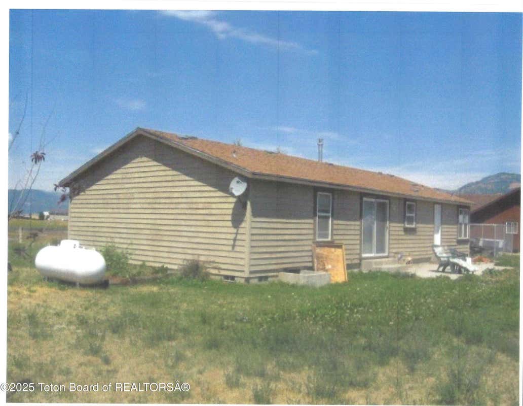 209 W Ml Cir