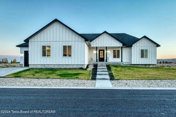 550 MEADOWWOOD ST, PINEDALE, WY 82941 - Image 1