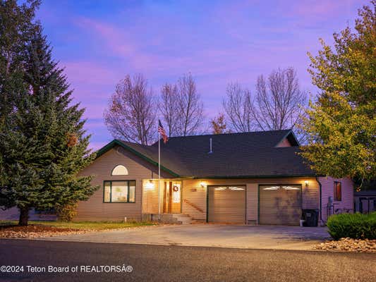 124 FOX WILLOW DR, PINEDALE, WY 82941 - Image 1