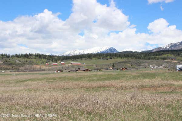 133 SADDLE DR, ETNA, WY 83118, photo 2 of 8