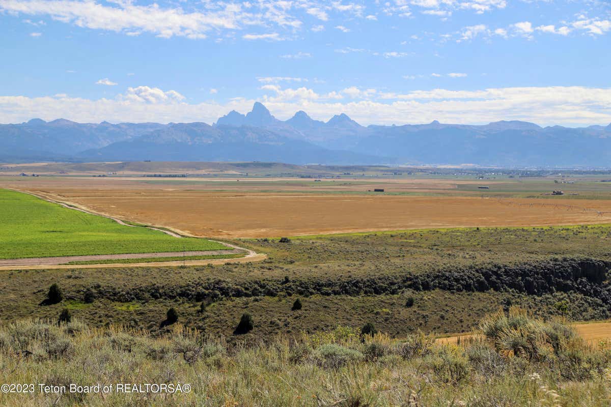 9405 RIVER RIM RANCH RD, TETONIA, ID 83452, photo 1 of 17