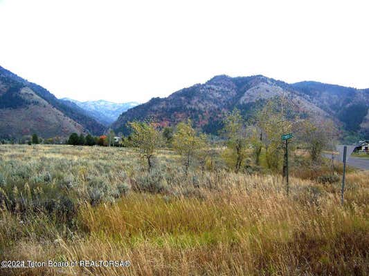 8 HOBACK DR, THAYNE, WY 83127, photo 3 of 4