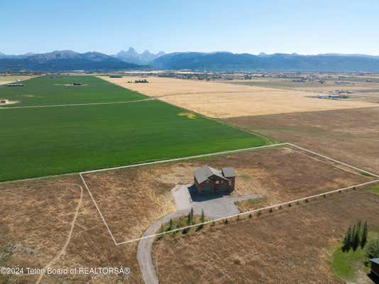 295 W 4350 N, TETONIA, ID 83452, photo 2 of 33