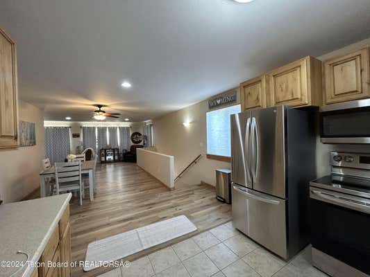 382 S COLE AVE, PINEDALE, WY 82941 - Image 1