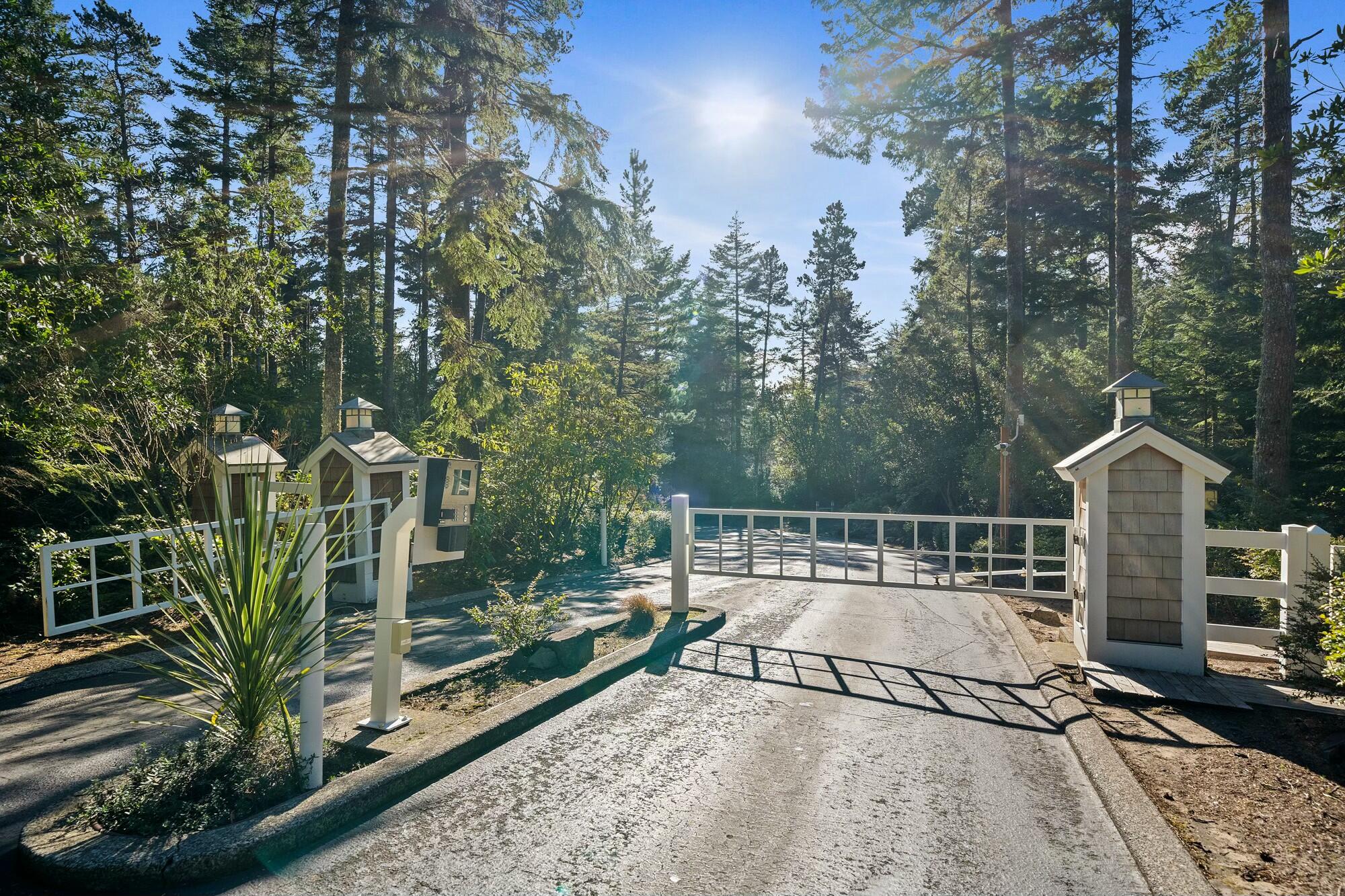 Oceanside, Oregon, 97134, United States, 3 Bedrooms Bedrooms, ,3 BathroomsBathrooms,Residential,Active,2009006