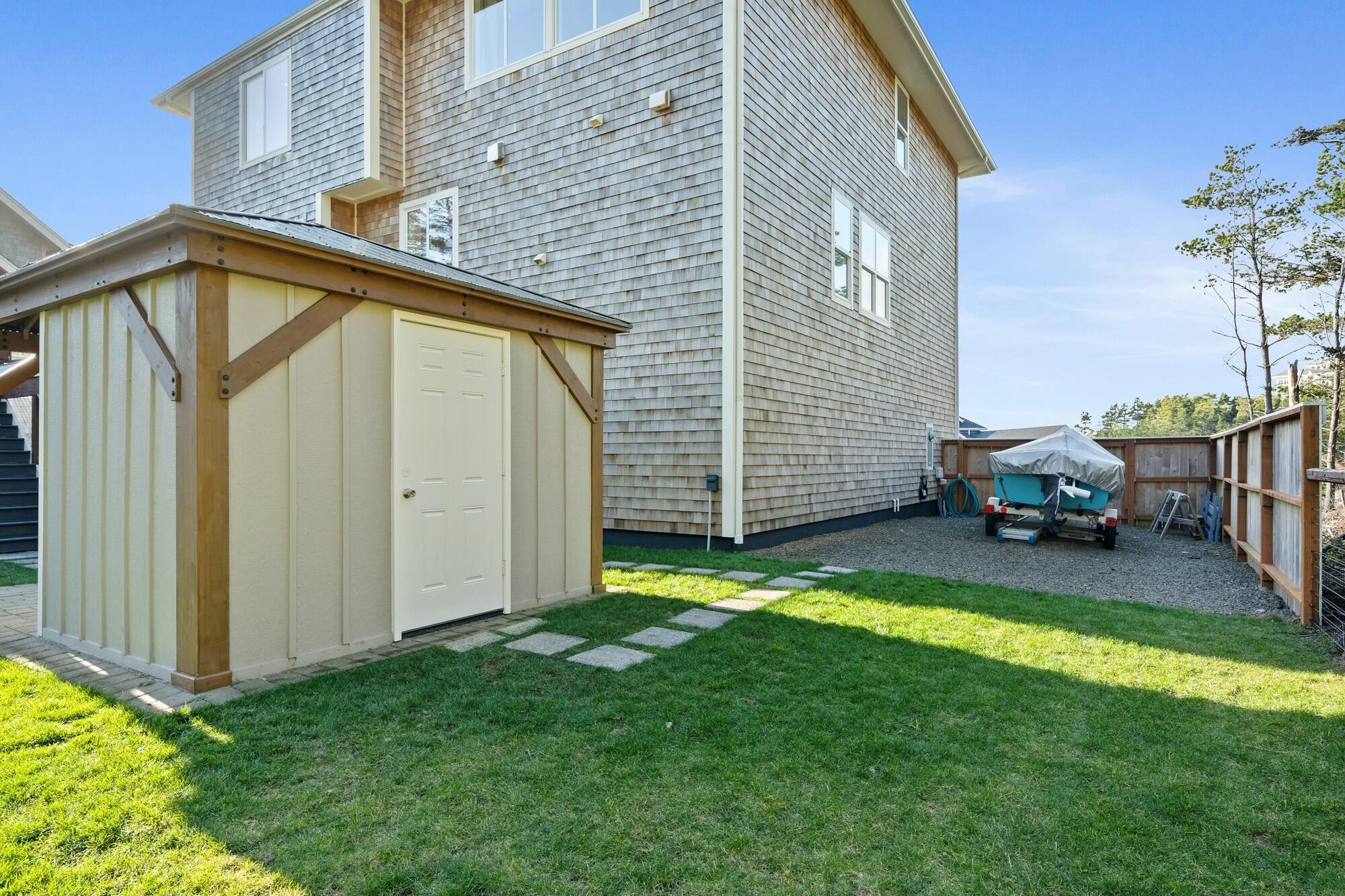 Oceanside, Oregon, 97134, United States, 3 Bedrooms Bedrooms, ,3 BathroomsBathrooms,Residential,Active,2009006