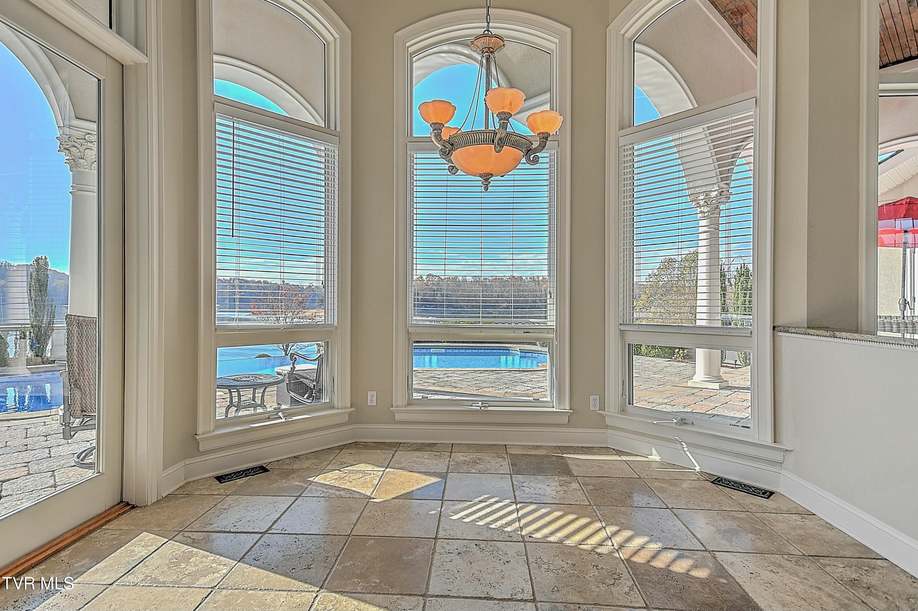 Johnson City, Tennessee, 37615, United States, ,6 BathroomsBathrooms,Residential,Active,1773218