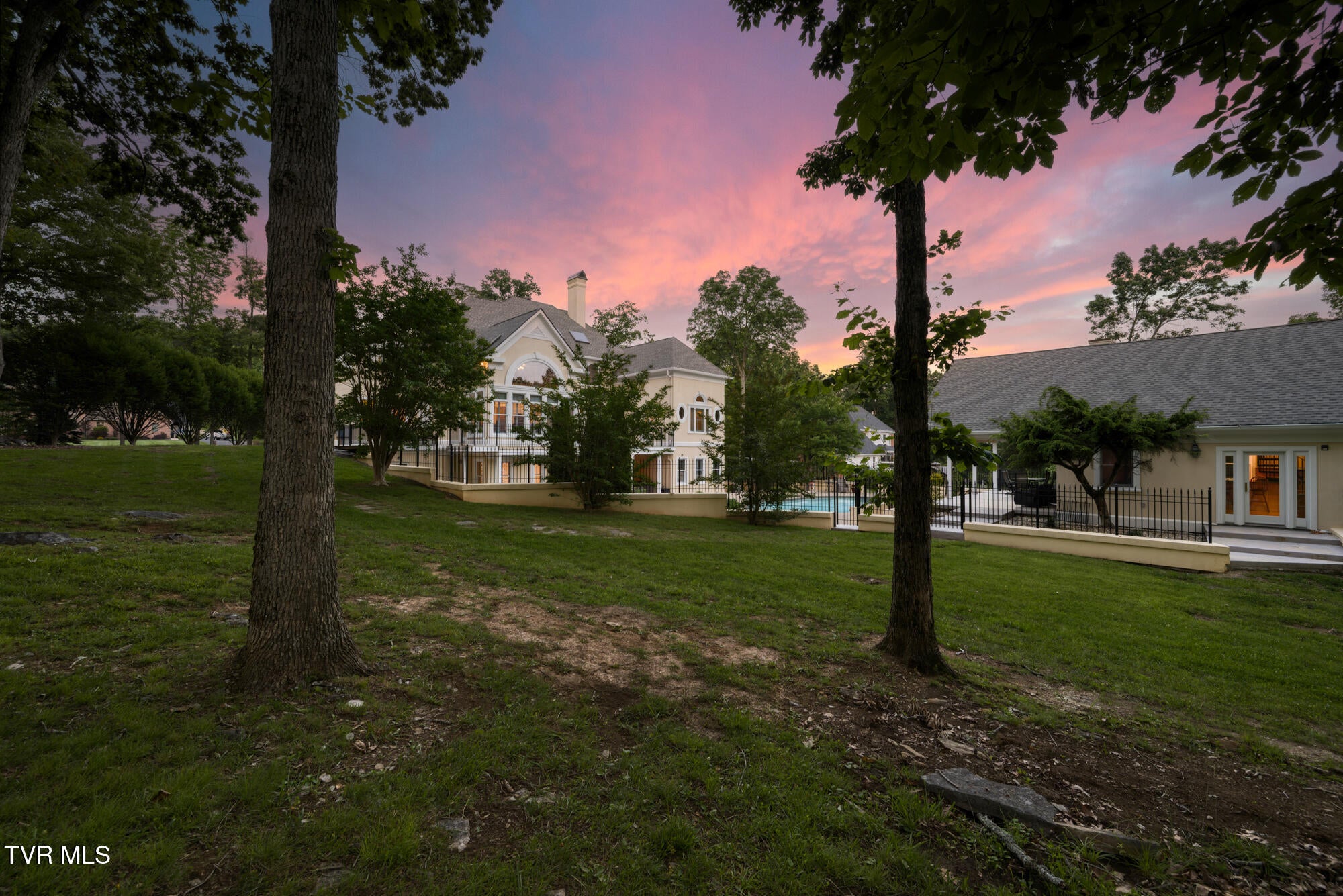 Blountville, Tennessee, 37617, United States, 8 Bedrooms Bedrooms, ,8 BathroomsBathrooms,Residential,Active,2007073