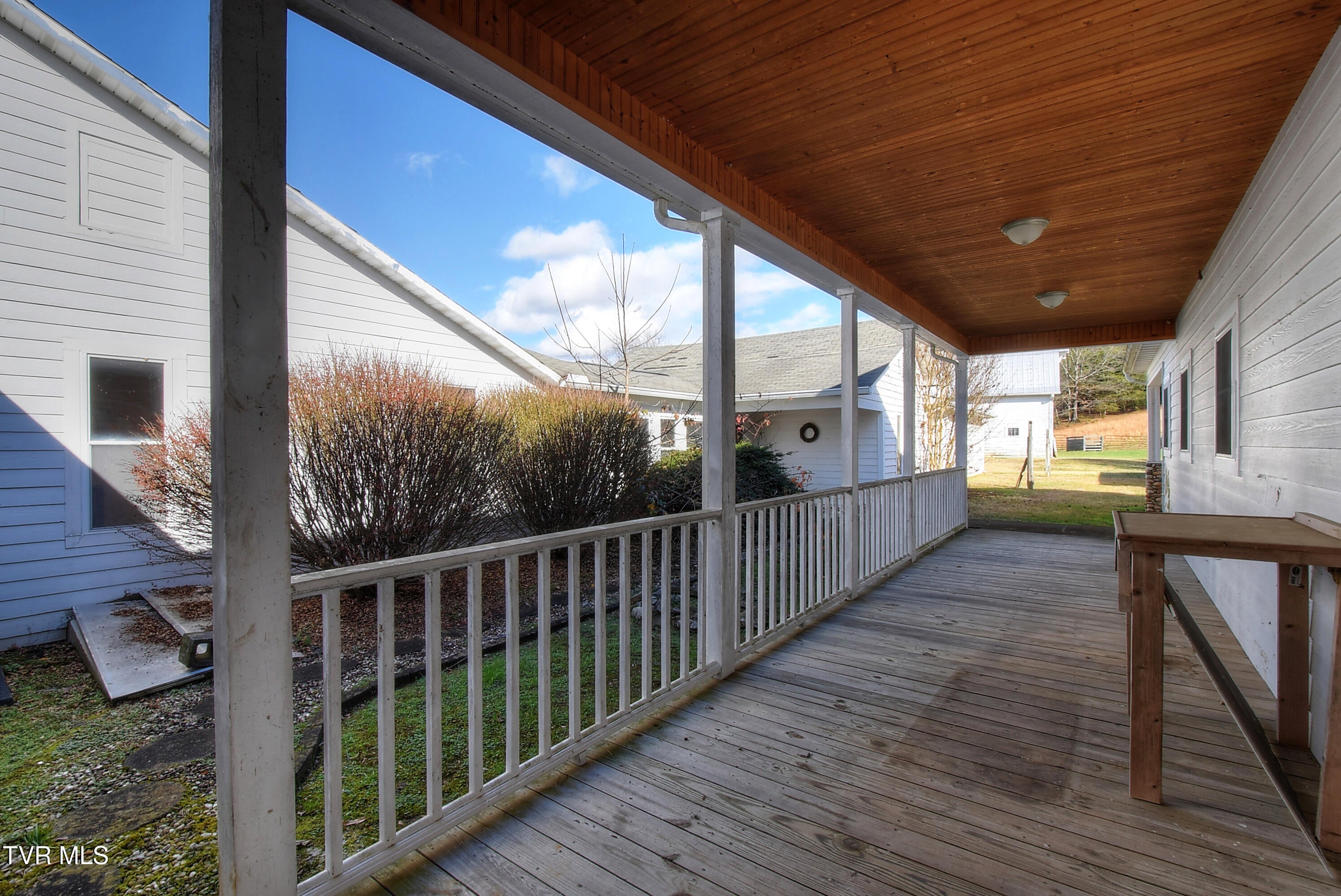 Johnson City, Tennessee, 37601, United States, 4 Bedrooms Bedrooms, ,3 BathroomsBathrooms,Residential,Active,1999331