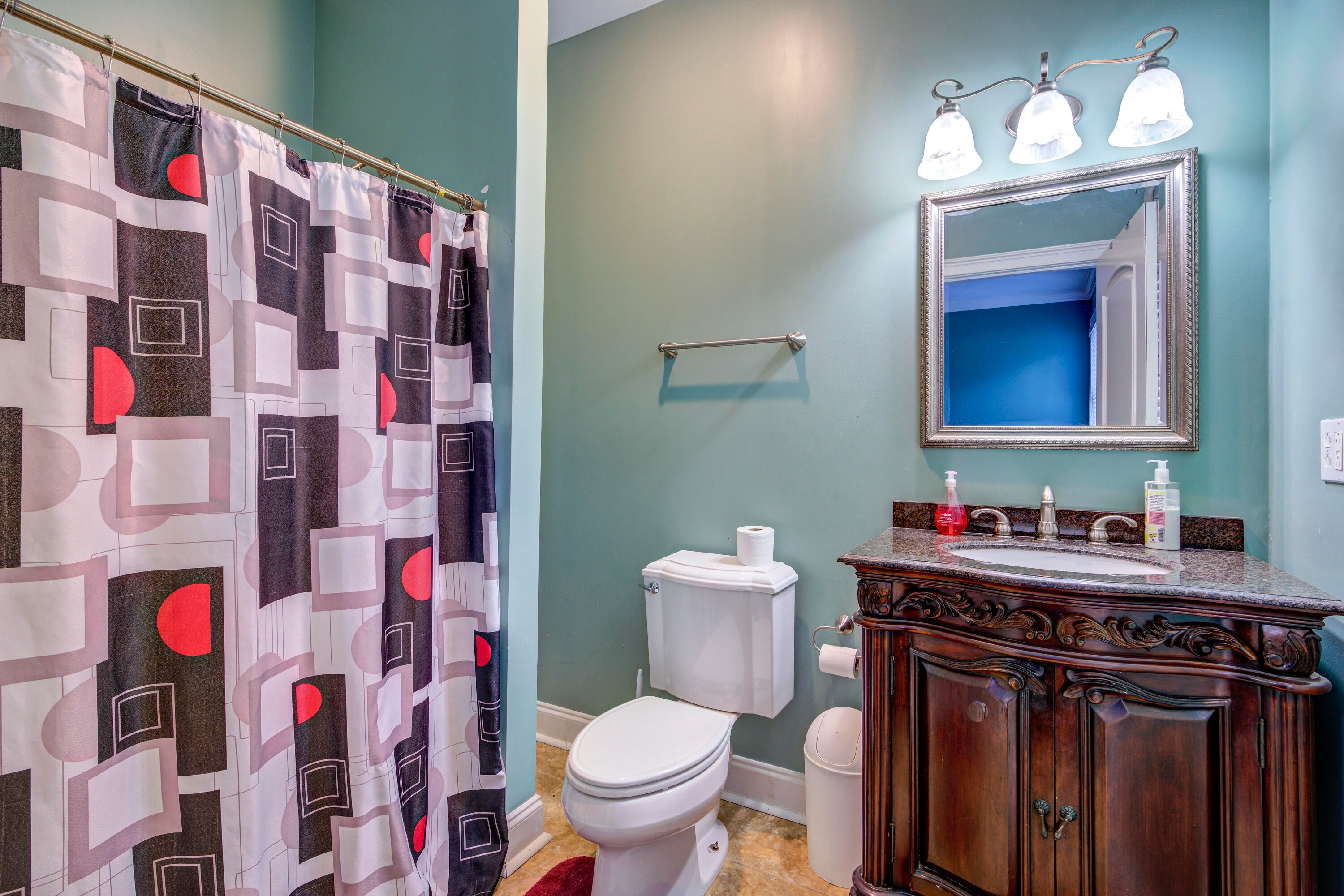 Johnson City, Tennessee, 37601, United States, ,11 BathroomsBathrooms,Residential,Active,1769538