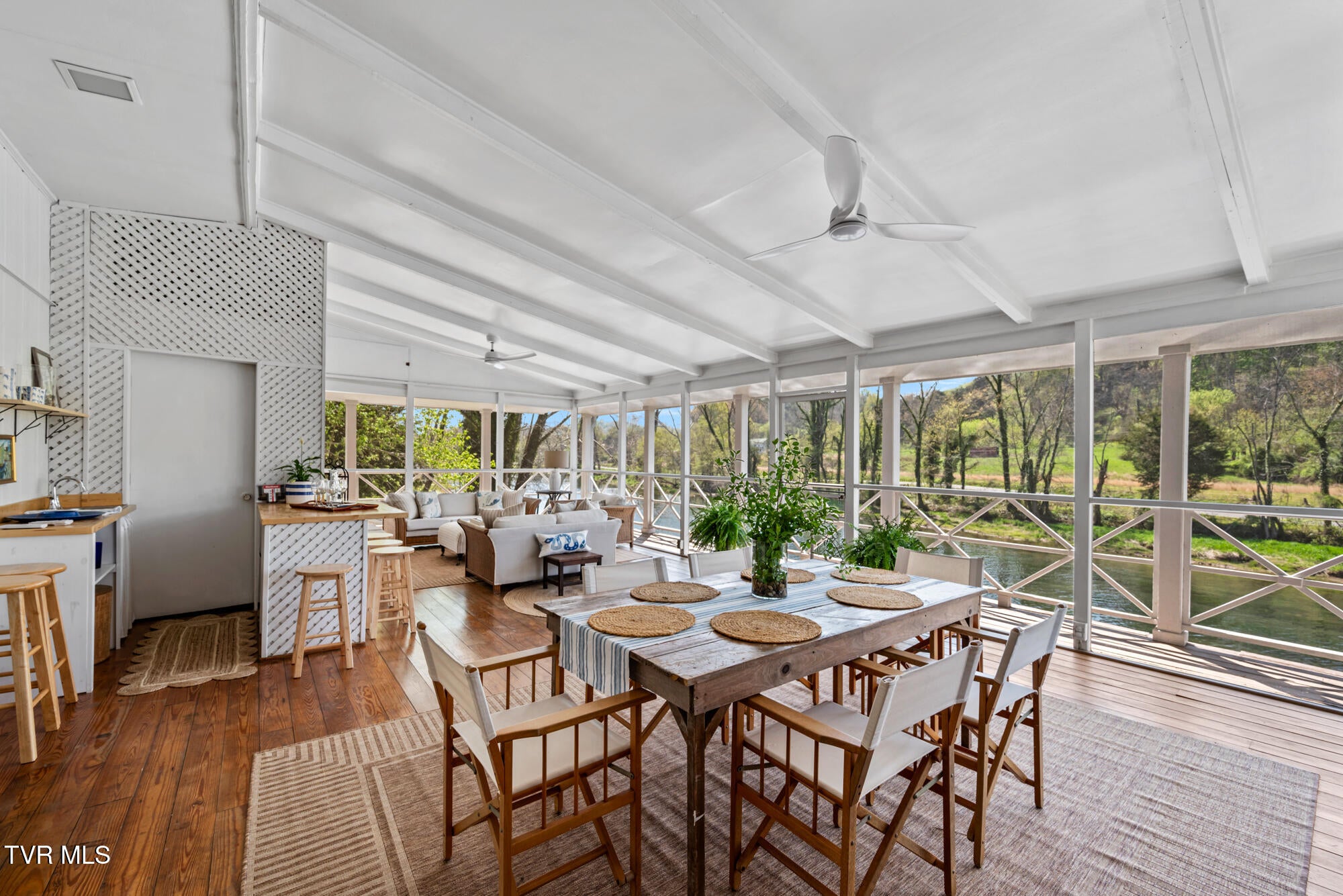 Bristol, Tennessee, 37620, United States, 3 Bedrooms Bedrooms, ,3 BathroomsBathrooms,Residential,Active,2007074