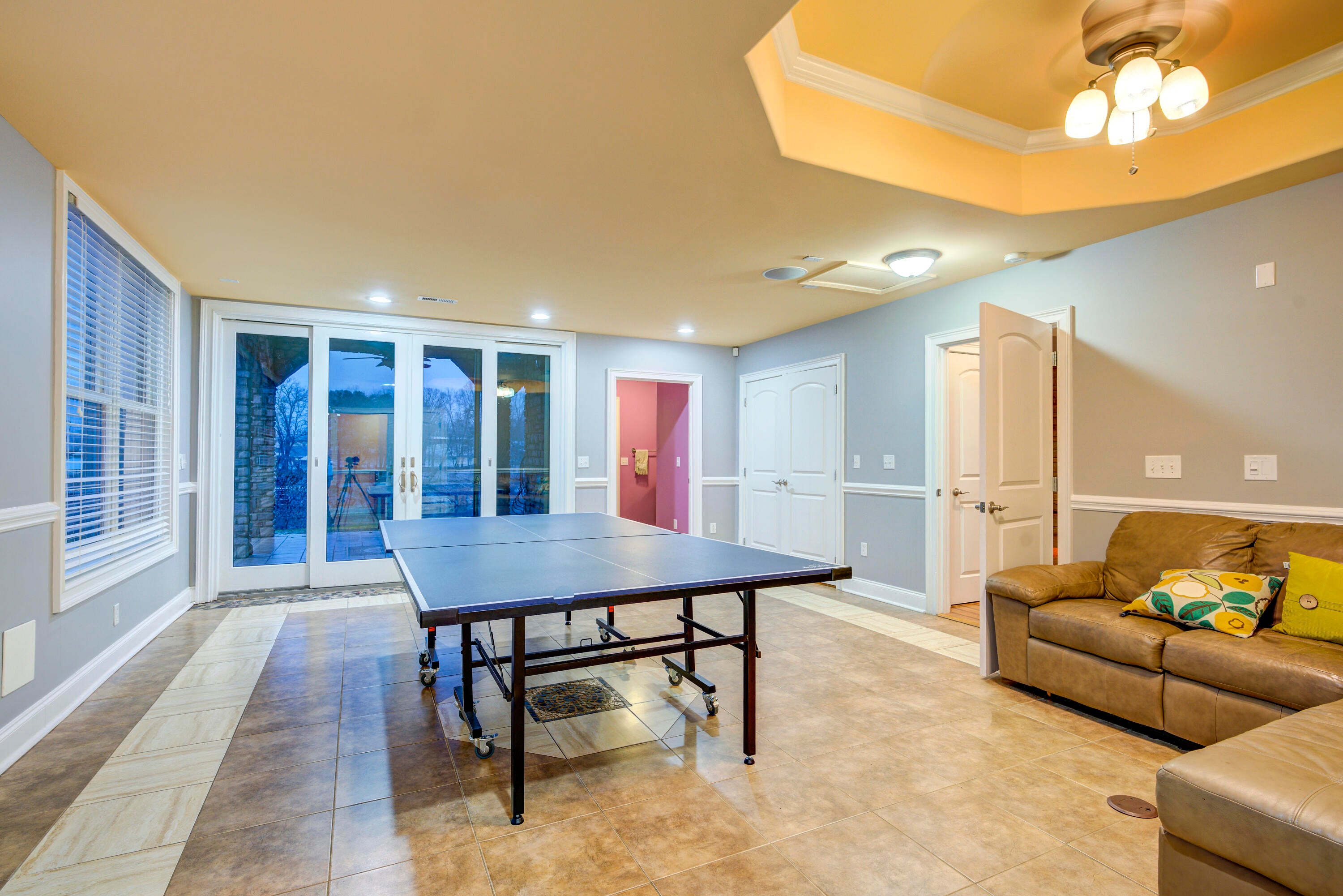 Johnson City, Tennessee, 37601, United States, ,11 BathroomsBathrooms,Residential,Active,1769538