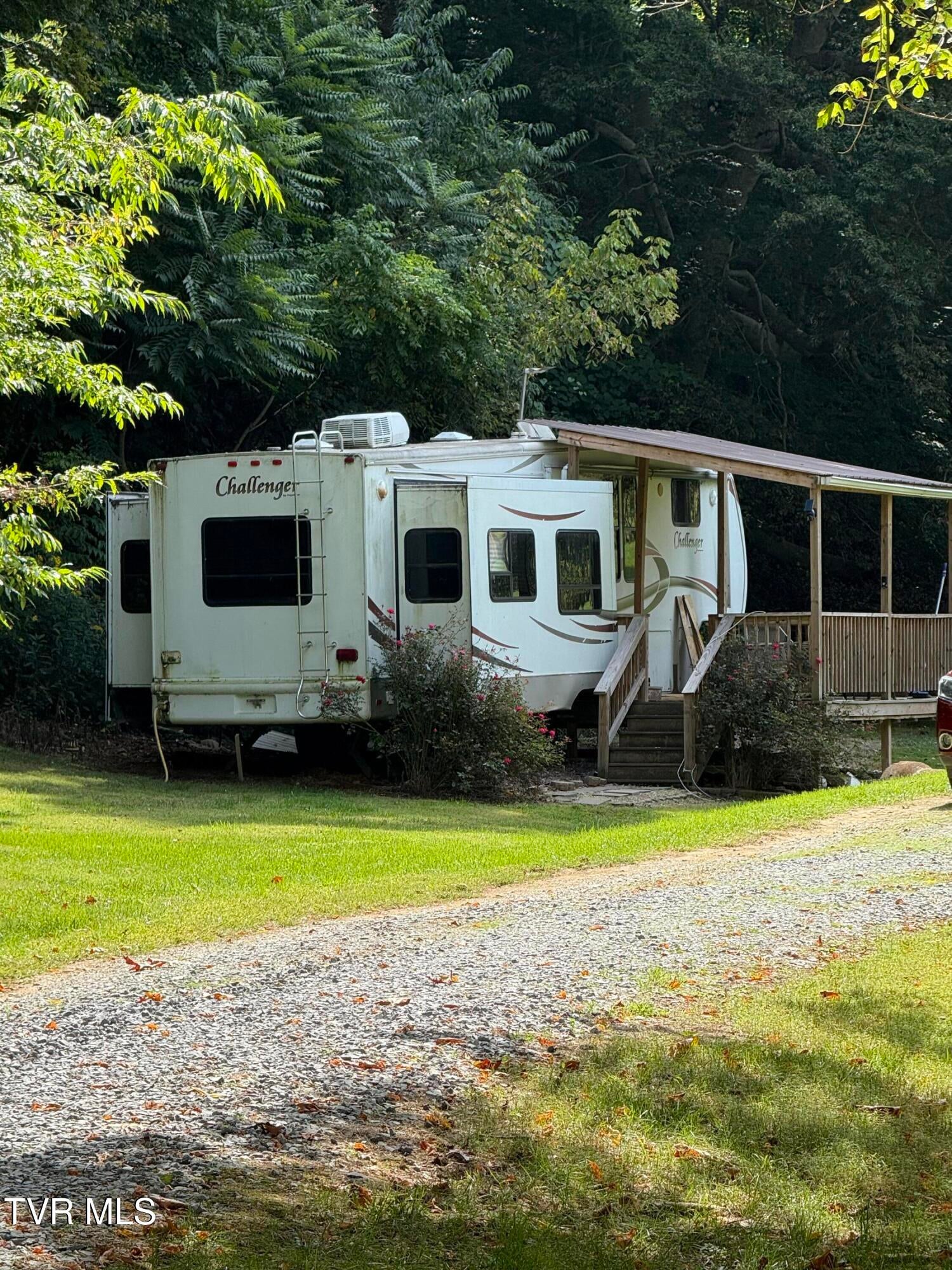 Unicoi, Tennessee, 37692, United States, 3 Bedrooms Bedrooms, ,4 BathroomsBathrooms,Residential,Active,1936616