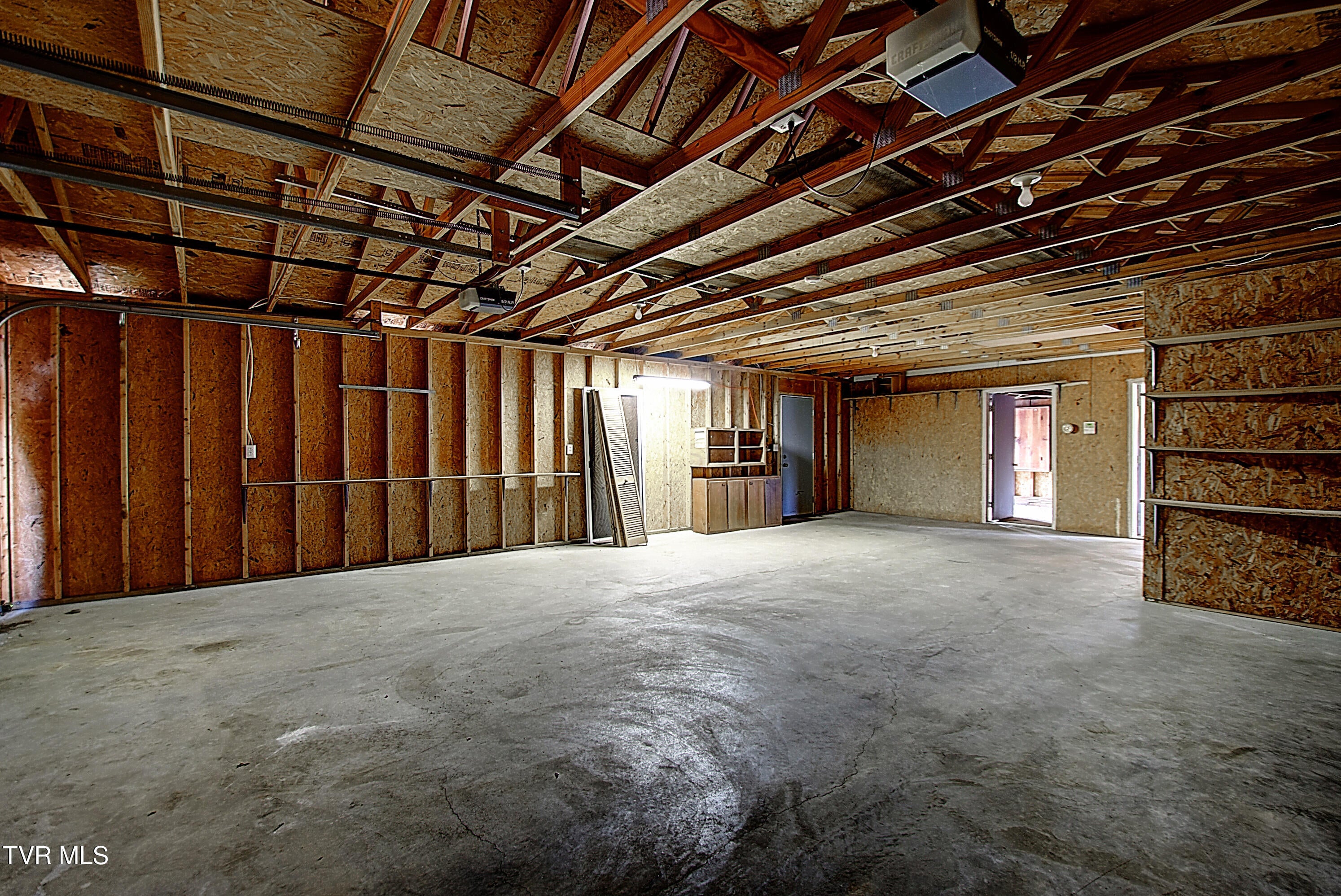 Johnson City, Tennessee, 37601, United States, 4 Bedrooms Bedrooms, ,3 BathroomsBathrooms,Residential,Active,1999331